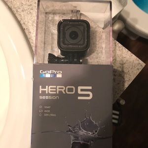 GoPro hero 5 black waterproof